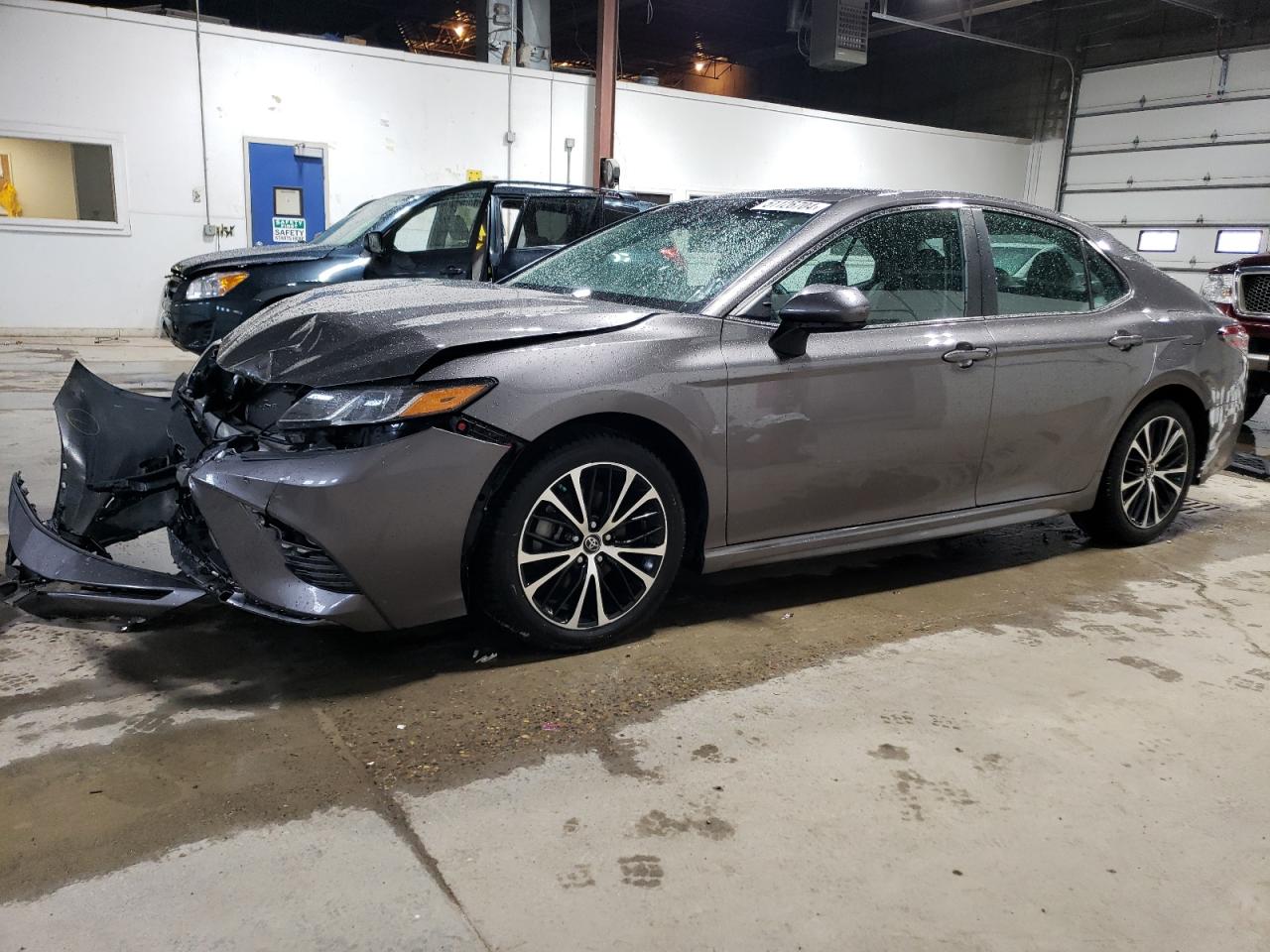 TOYOTA CAMRY 2018 4t1b11hk6ju009180