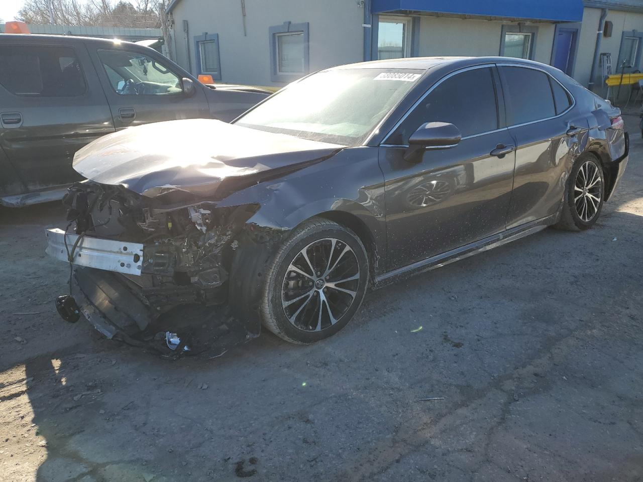 TOYOTA CAMRY 2018 4t1b11hk6ju031020