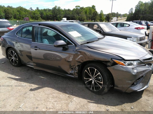 TOYOTA CAMRY 2018 4t1b11hk6ju066737