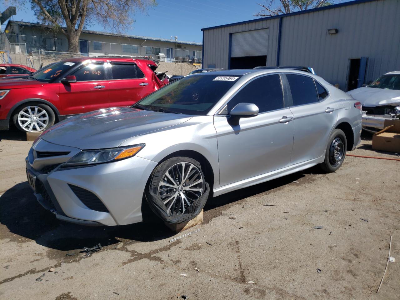 TOYOTA CAMRY 2018 4t1b11hk6ju075597