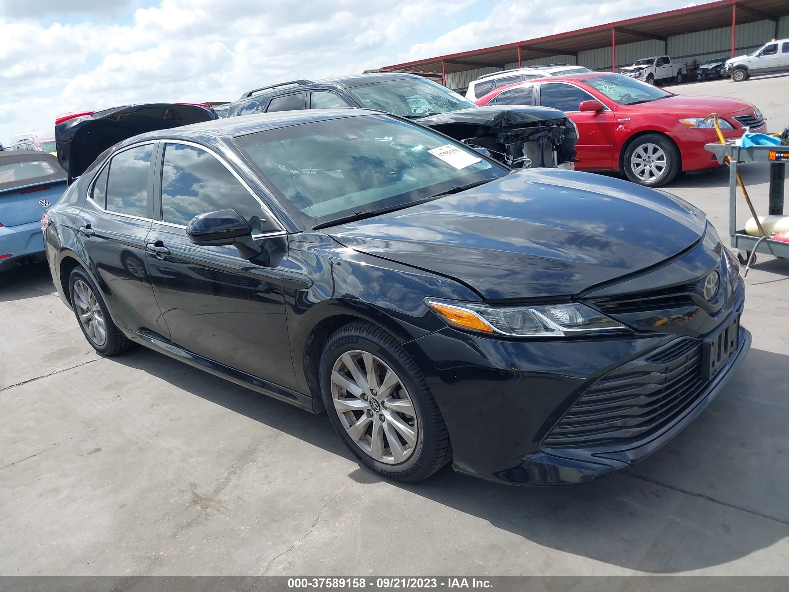 TOYOTA CAMRY 2018 4t1b11hk6ju626059