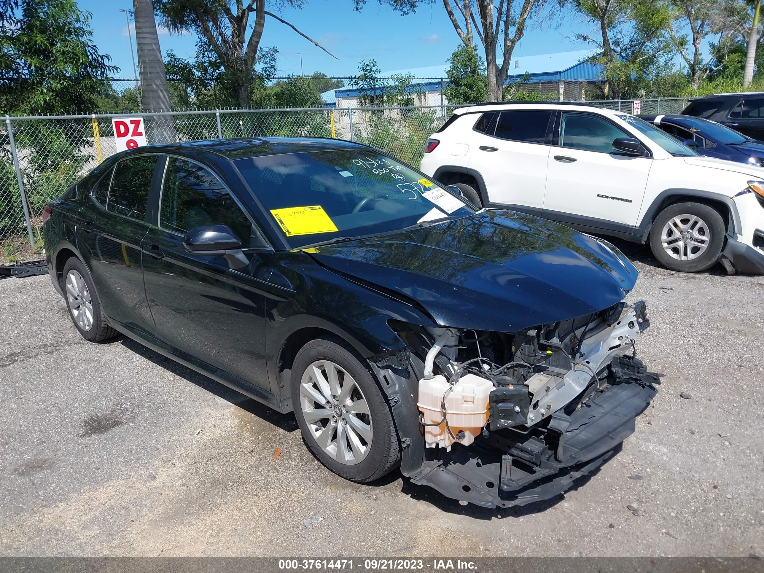 TOYOTA CAMRY 2018 4t1b11hk7ju005722