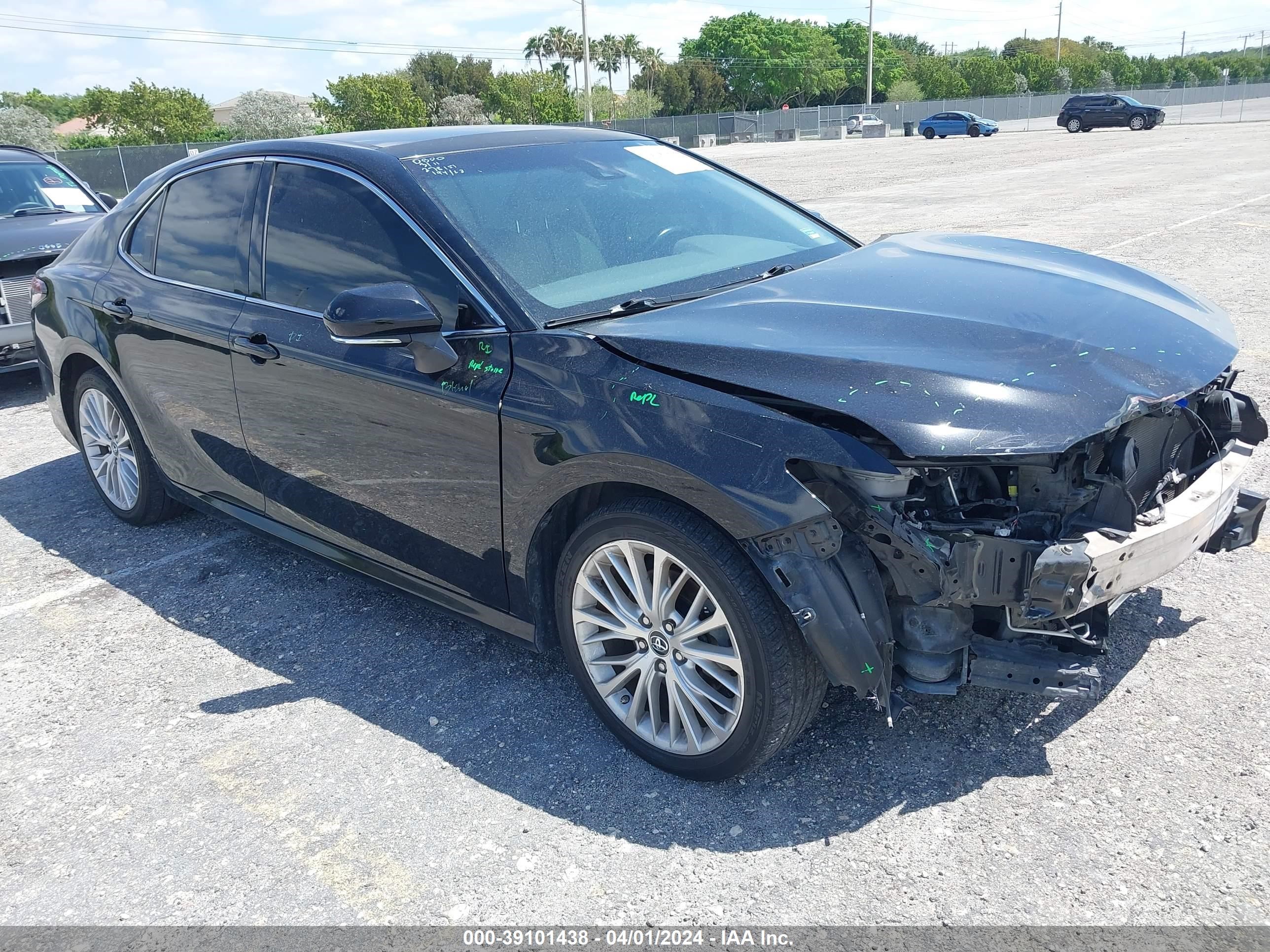 TOYOTA CAMRY 2018 4t1b11hk7ju046786