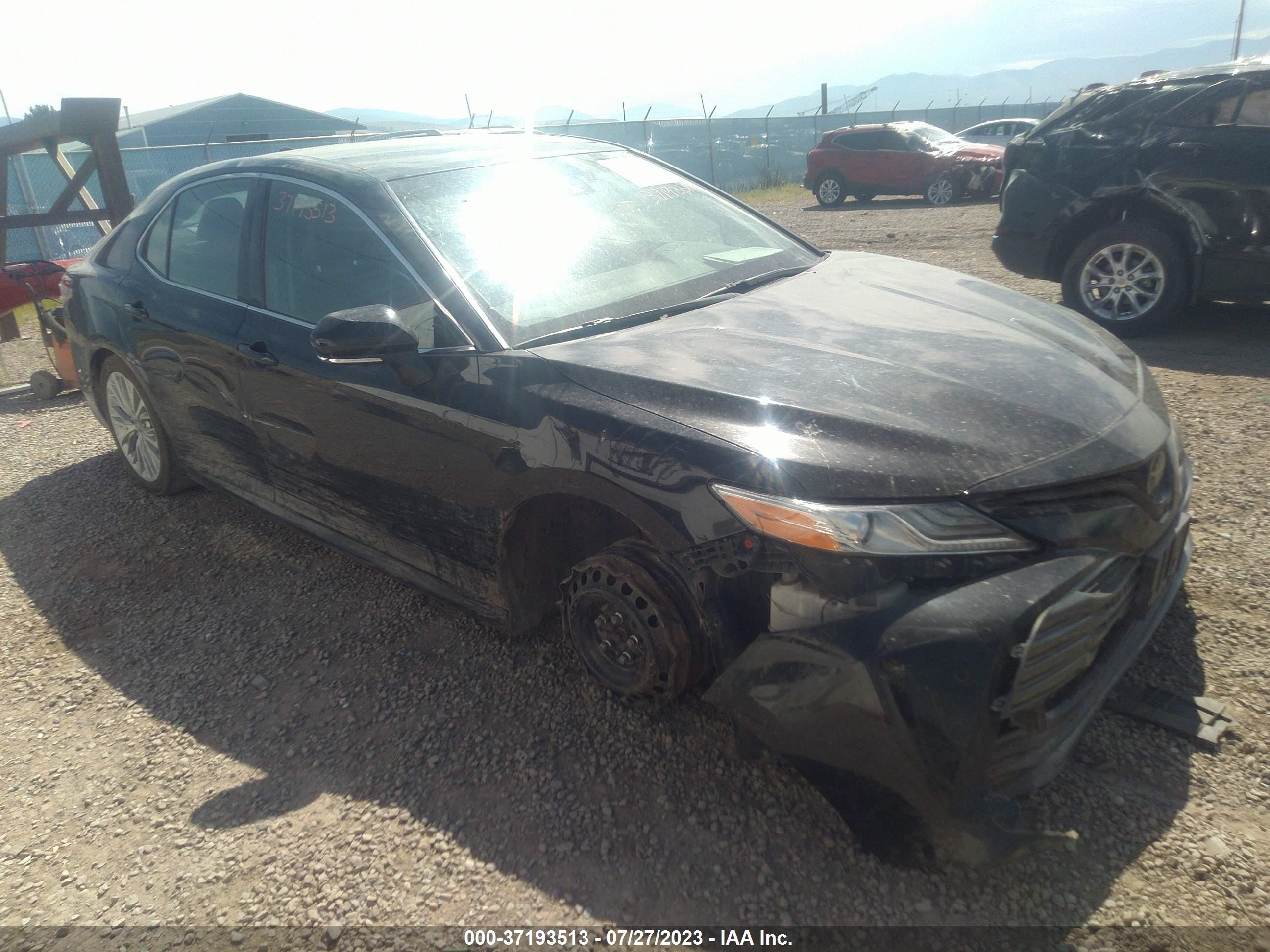 TOYOTA CAMRY 2018 4t1b11hk7ju055214