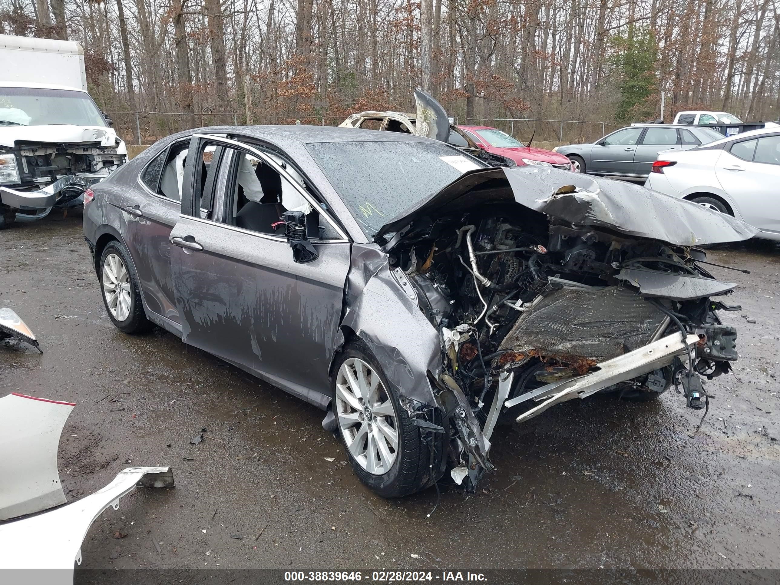 TOYOTA CAMRY 2018 4t1b11hk7ju057013