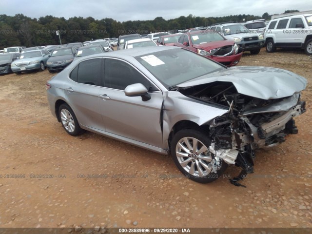 TOYOTA CAMRY 2018 4t1b11hk8ju026644