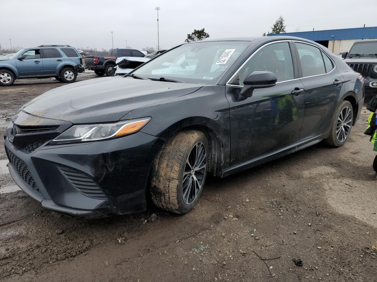 TOYOTA CAMRY 2018 4t1b11hk8ju072054