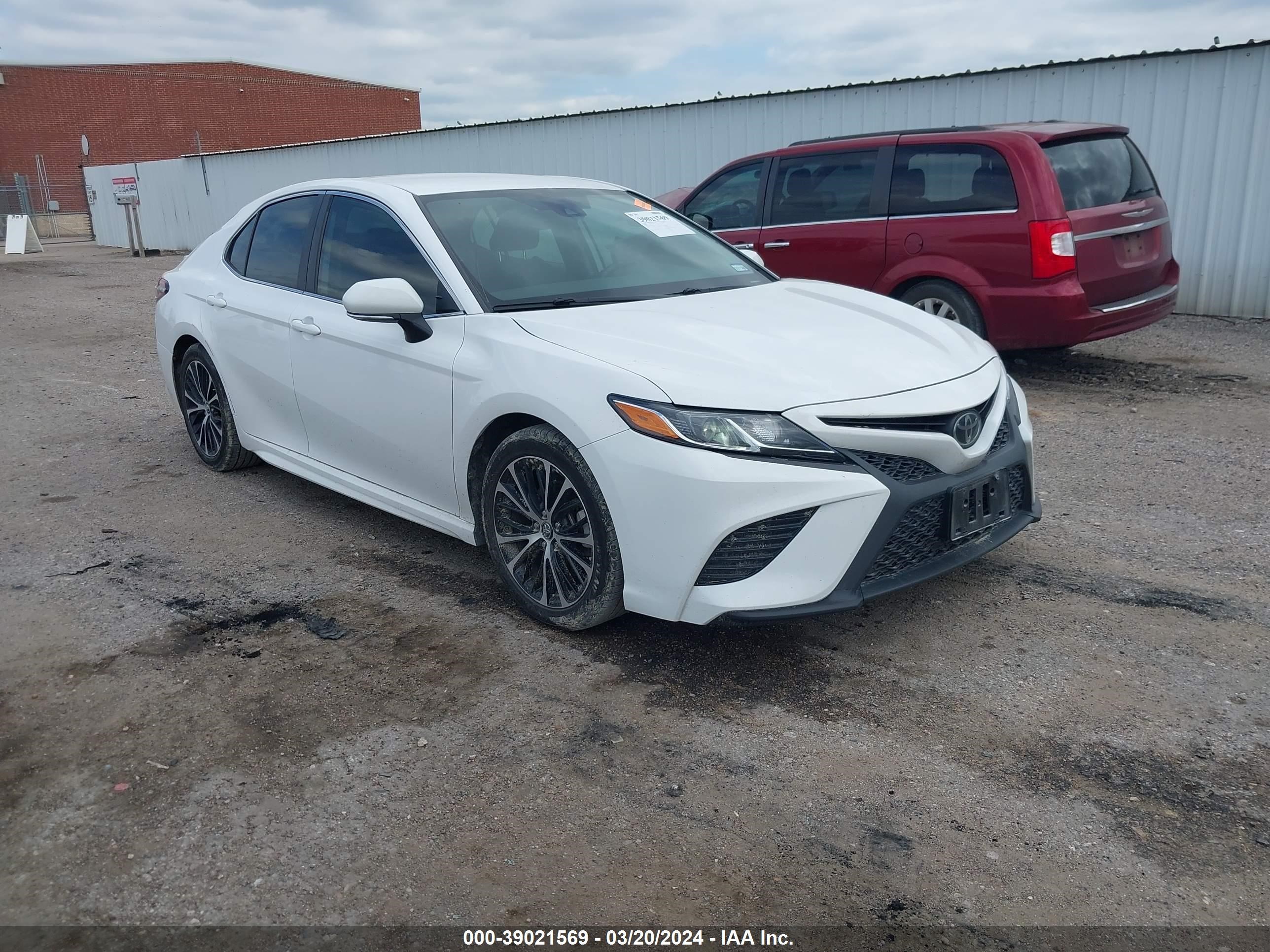 TOYOTA CAMRY 2019 4t1b11hk8ku827785