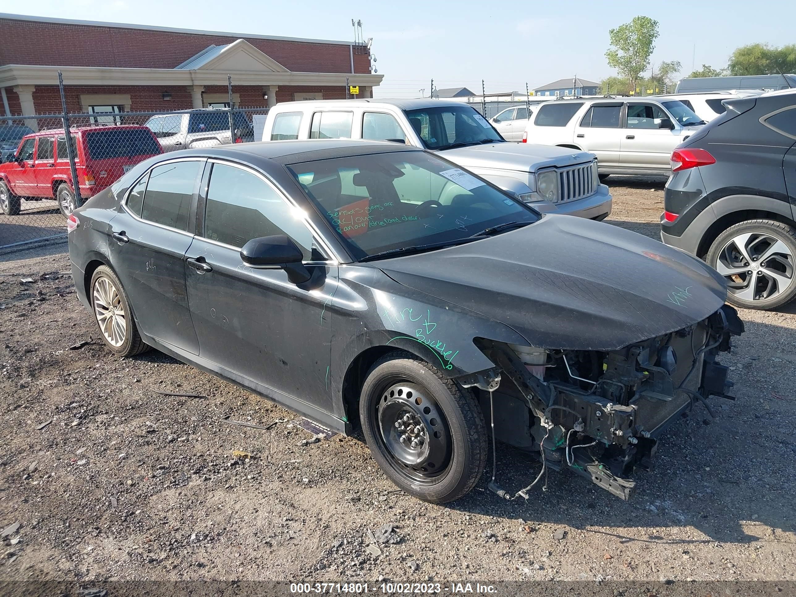 TOYOTA CAMRY 2018 4t1b11hk9ju003244