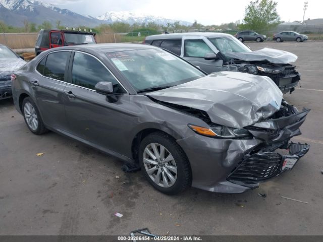 TOYOTA CAMRY 2018 4t1b11hk9ju010758