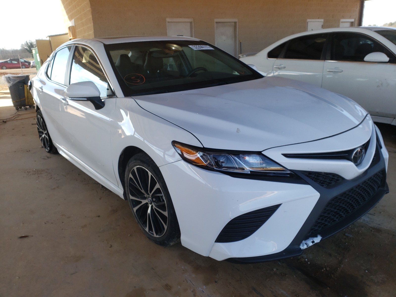 TOYOTA CAMRY 2018 4t1b11hk9ju023767