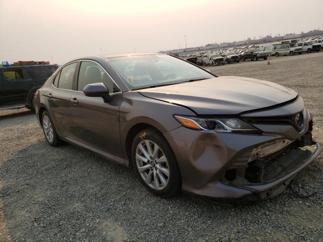 TOYOTA CAMRY LE A 2018 4t1b11hk9ju047146