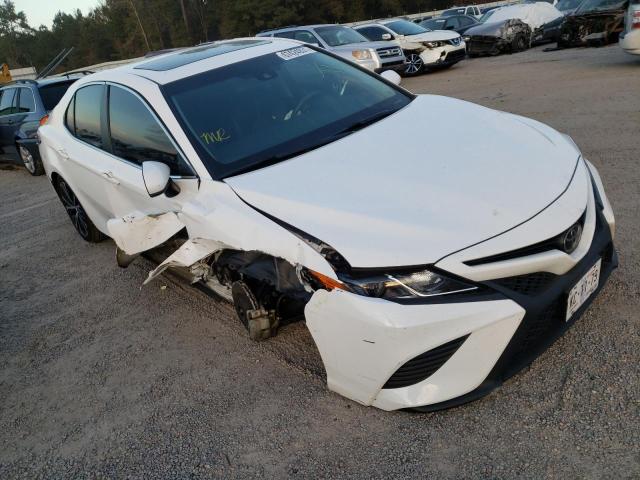 TOYOTA CAMRY SE A 2018 4t1b11hk9ju056512