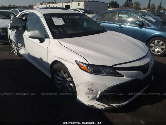 TOYOTA CAMRY 2018 4t1b11hk9ju056574