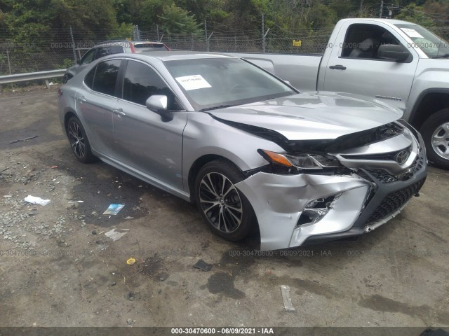 TOYOTA CAMRY 2018 4t1b11hk9ju083712