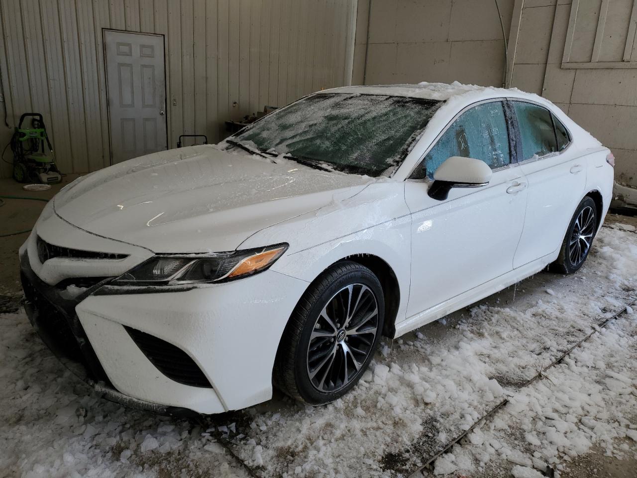 TOYOTA CAMRY 2018 4t1b11hk9ju087193