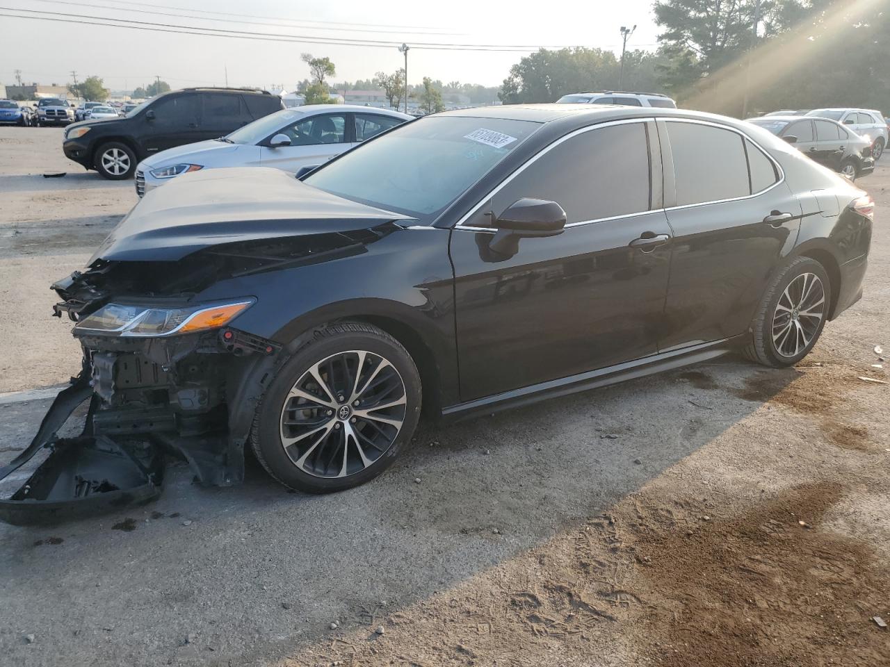 TOYOTA CAMRY 2018 4t1b11hk9ju135369