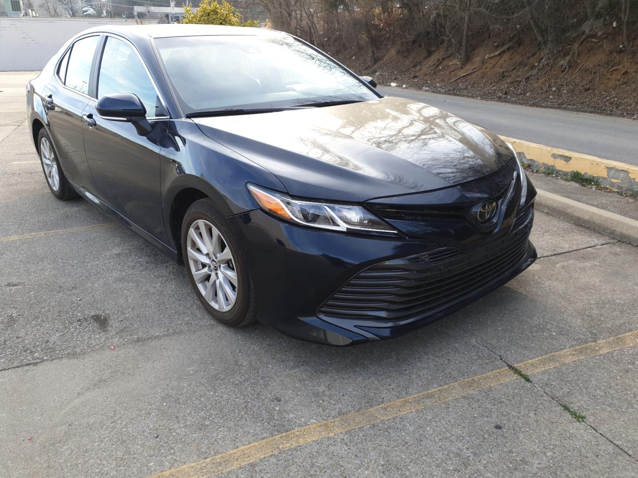 TOYOTA CAMRY L 2018 4t1b11hk9ju676390