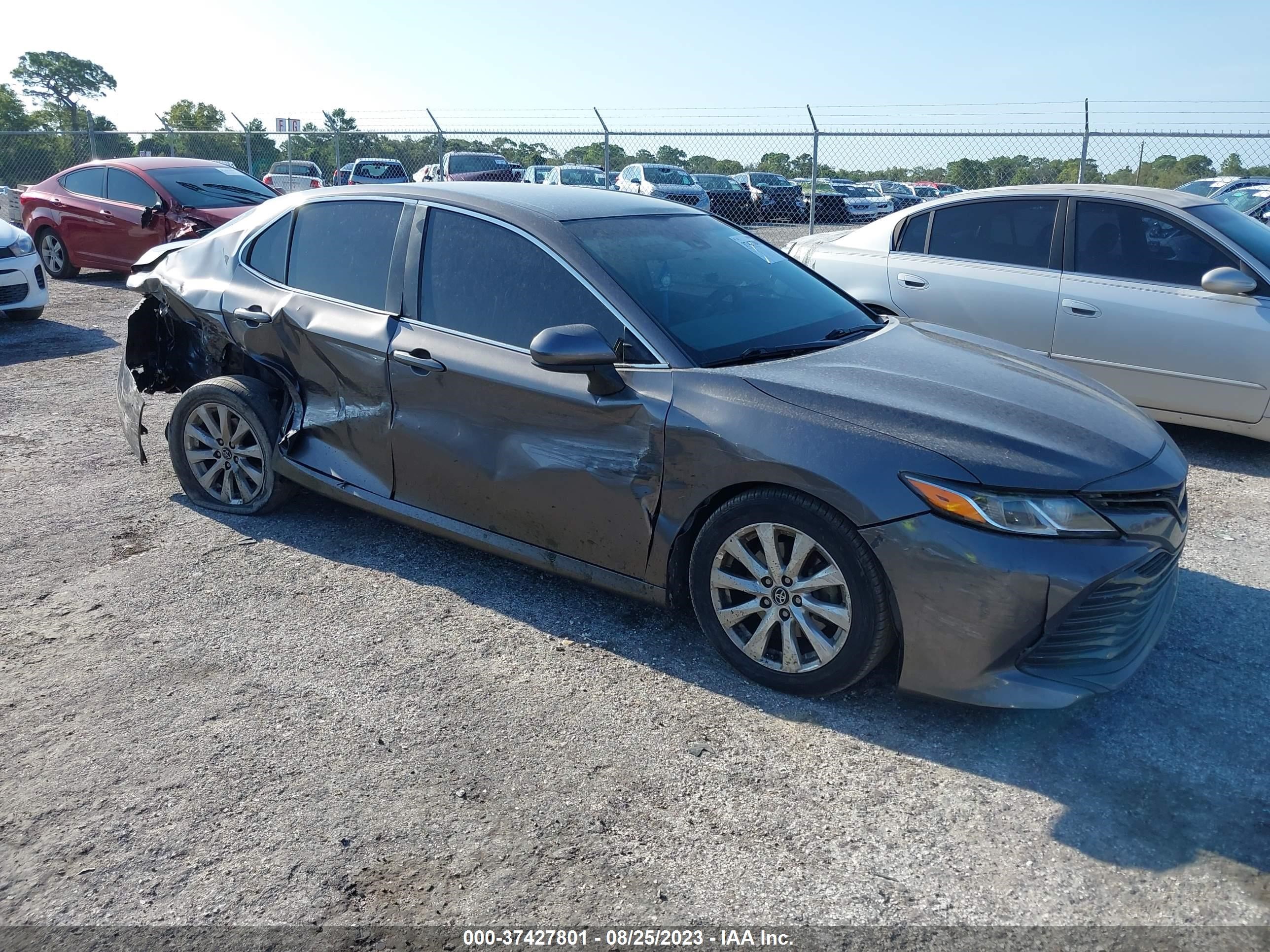 TOYOTA CAMRY 2018 4t1b11hkxju079877