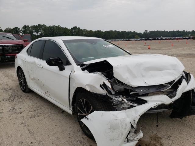 TOYOTA CAMRY L 2018 4t1b11hkxju117852