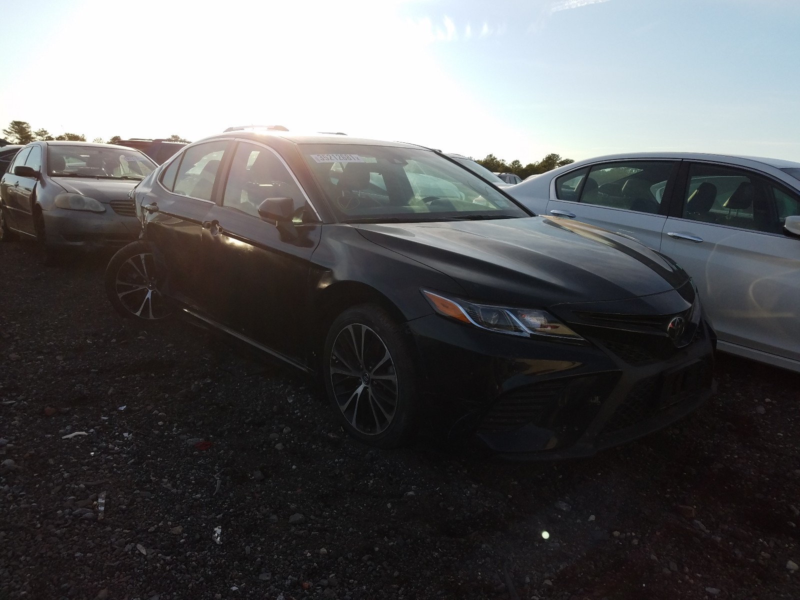 TOYOTA CAMRY L 2018 4t1b11hkxju152066