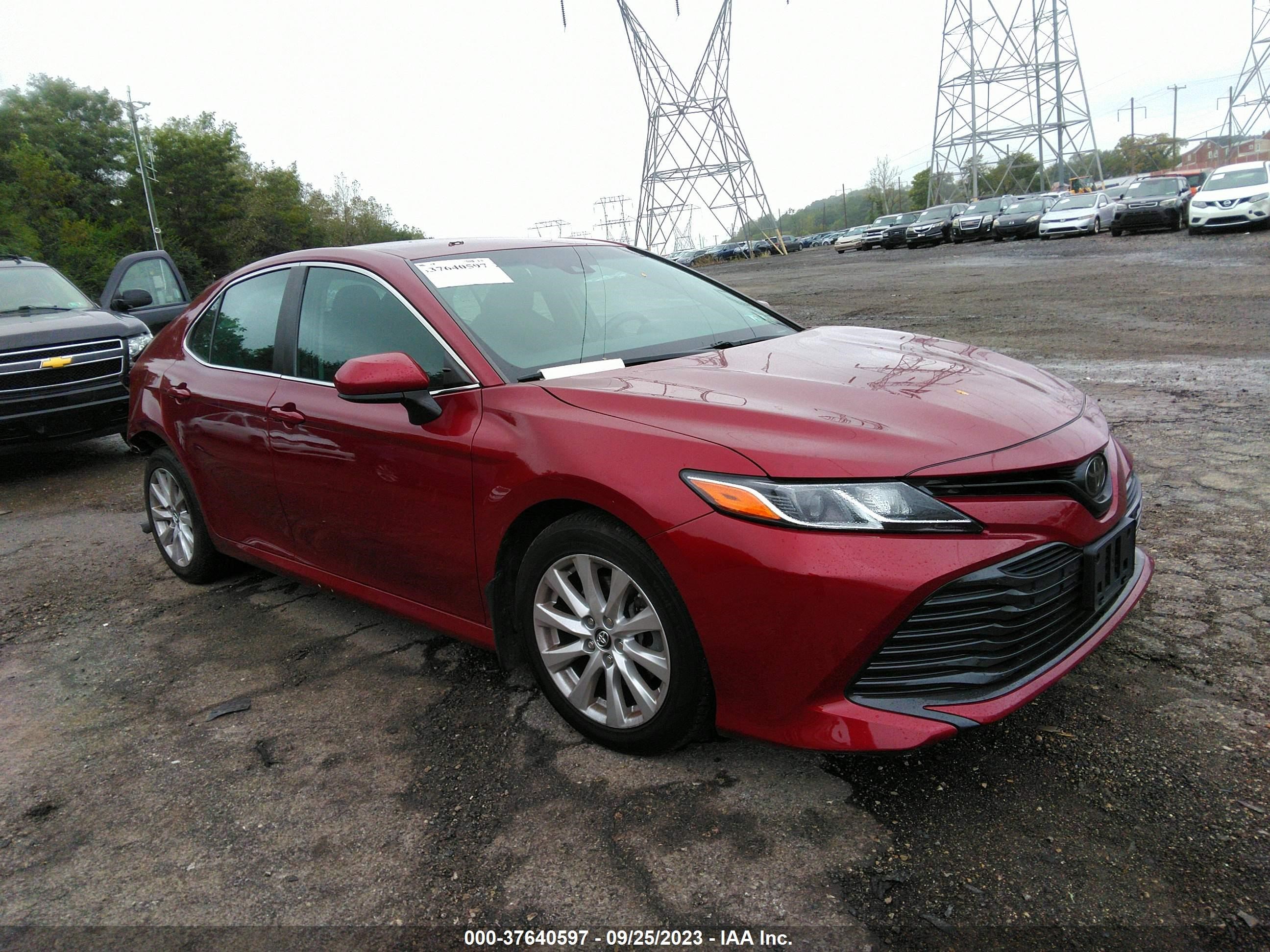 TOYOTA CAMRY 2018 4t1b11hkxju525641