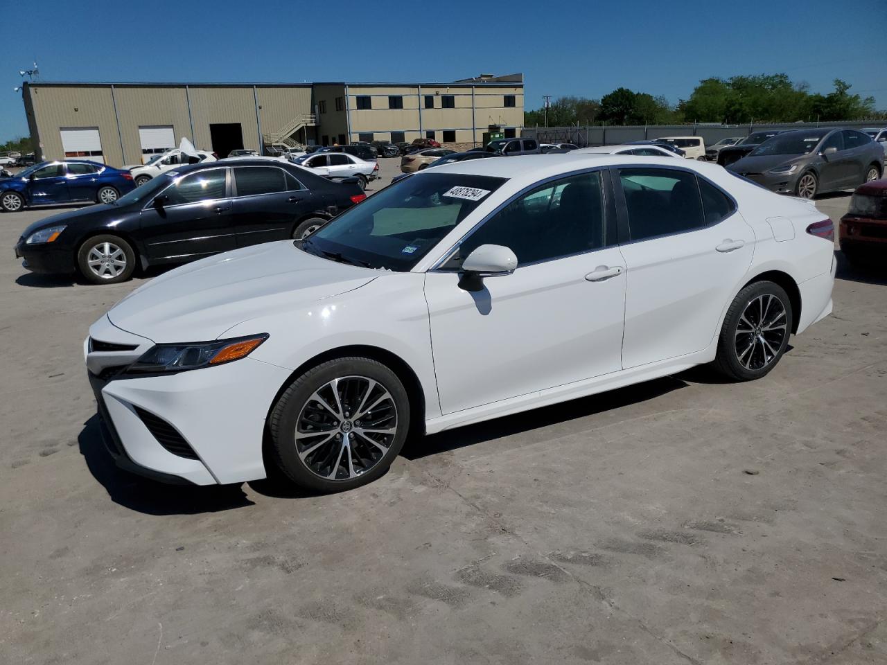 TOYOTA CAMRY 2018 4t1b11hkxju573155