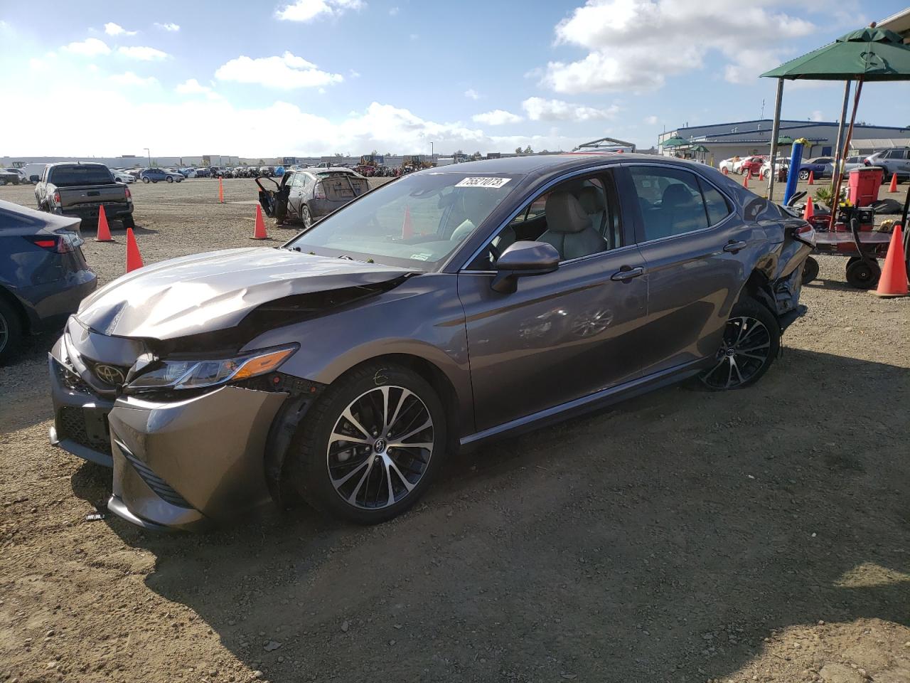 TOYOTA CAMRY 2018 4t1b11hkxju597603