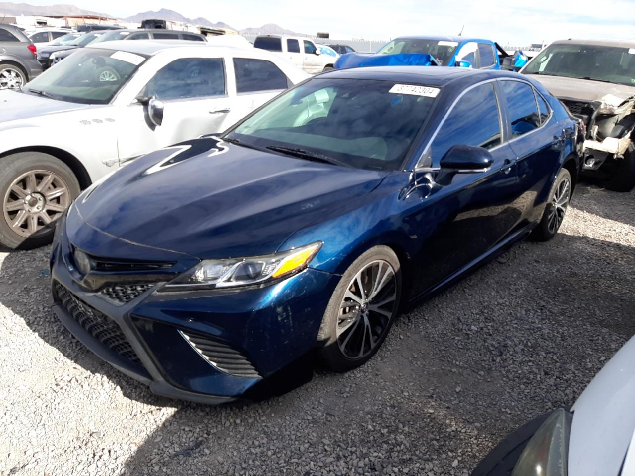 TOYOTA CAMRY 2018 4t1b11hkxju637730