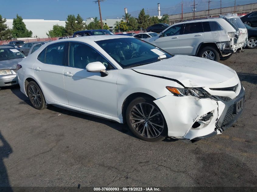 TOYOTA CAMRY 2018 4t1b11hkxju652261