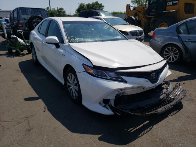 TOYOTA CAMRY LE 2018 4t1b31hk2ju505684