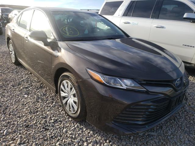 TOYOTA CAMRY LE 2018 4t1b31hk3ju001967