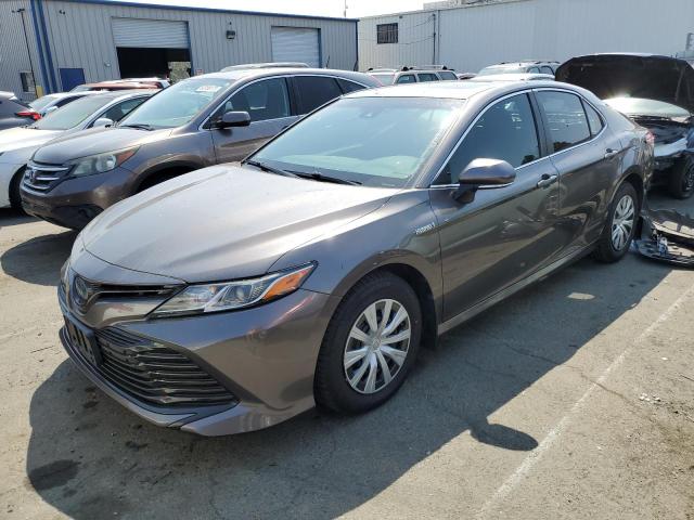 TOYOTA CAMRY LE 2018 4t1b31hk3ju002312