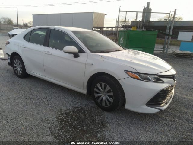 TOYOTA CAMRY LE 2018 4t1b31hk3ju507993