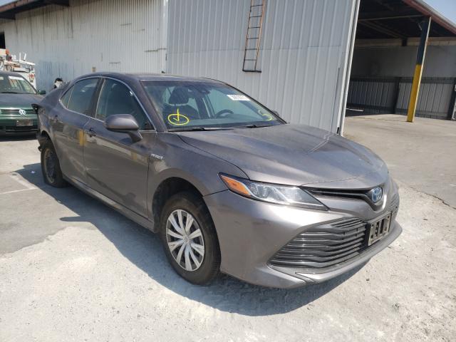 TOYOTA CAMRY LE 2018 4t1b31hk4ju500521