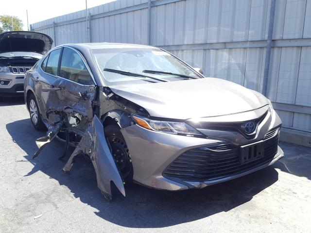 TOYOTA CAMRY LE 2018 4t1b31hk8ju503292