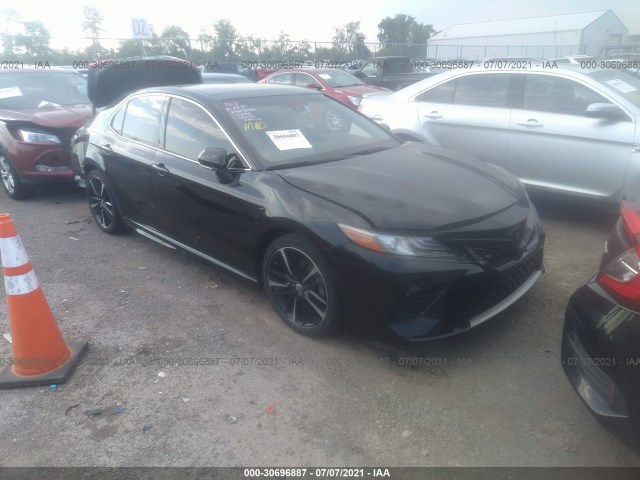 TOYOTA CAMRY 2018 4t1b61hk0ju101547