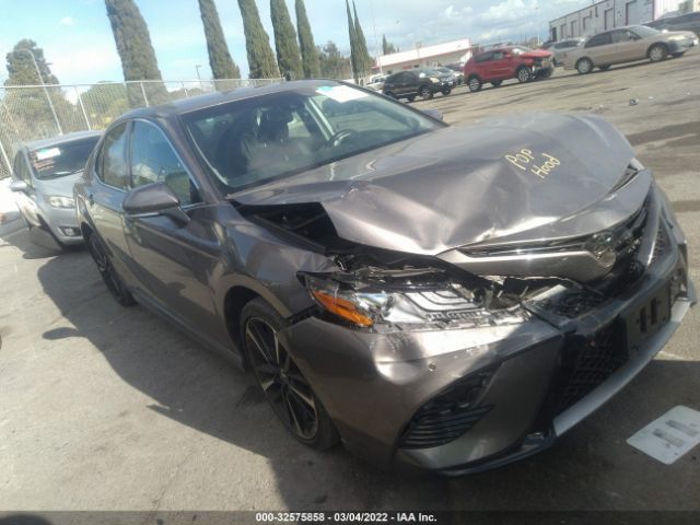 TOYOTA CAMRY 2018 4t1b61hk0ju152420