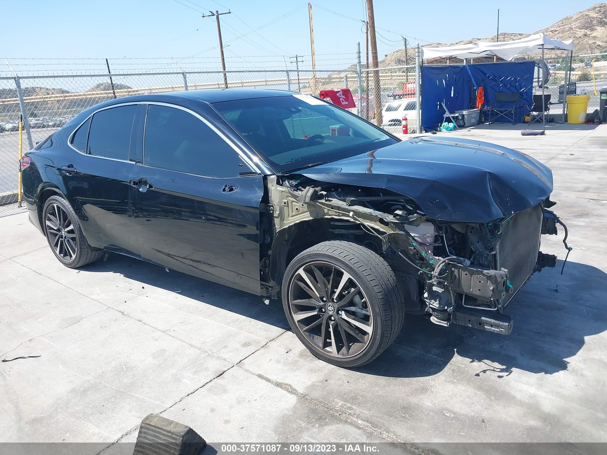 TOYOTA CAMRY 2018 4t1b61hk1ju122357