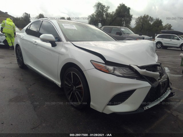 TOYOTA CAMRY 2018 4t1b61hk2ju064095