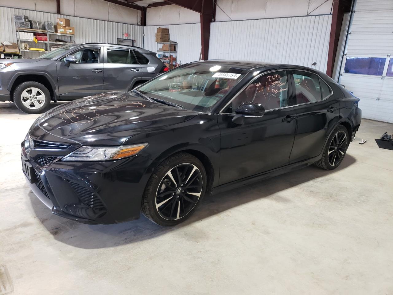 TOYOTA CAMRY 2018 4t1b61hk2ju108208