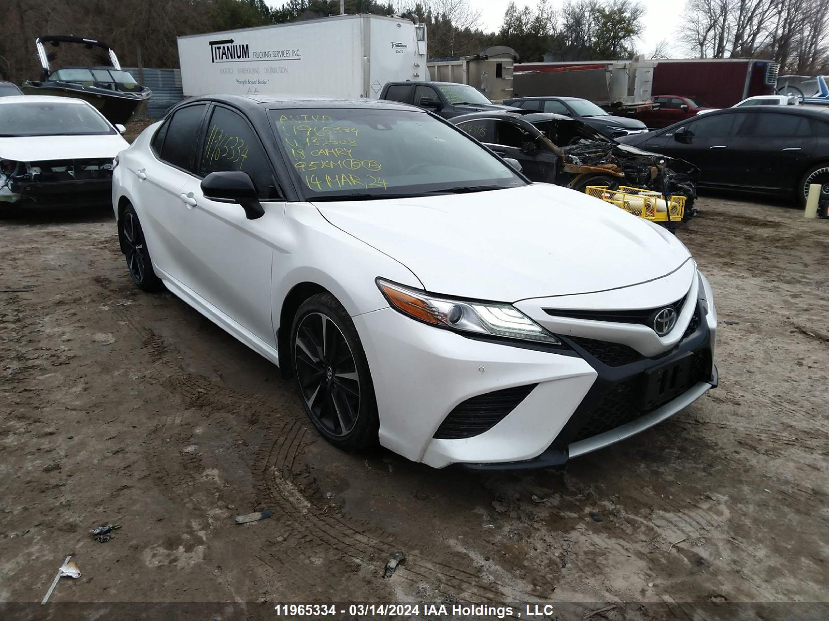 TOYOTA CAMRY 2018 4t1b61hk2ju132508