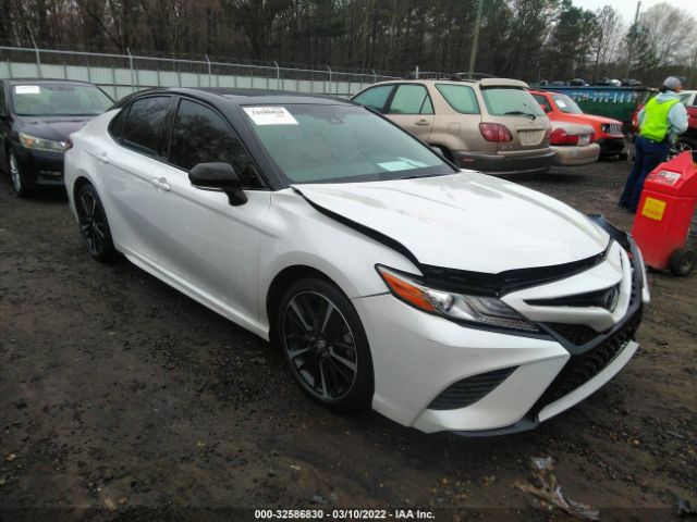 TOYOTA CAMRY 2018 4t1b61hk2ju139586