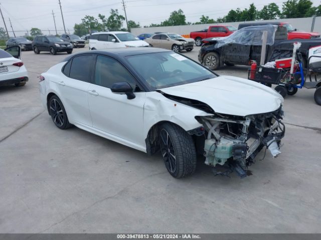 TOYOTA CAMRY 2018 4t1b61hk3ju058774