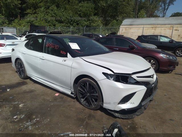 TOYOTA CAMRY 2018 4t1b61hk3ju083187