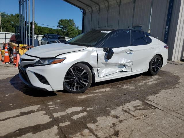 TOYOTA CAMRY 2018 4t1b61hk3ju084131