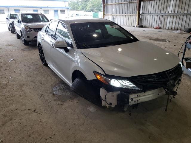 TOYOTA CAMRY XSE 2018 4t1b61hk4ju006070