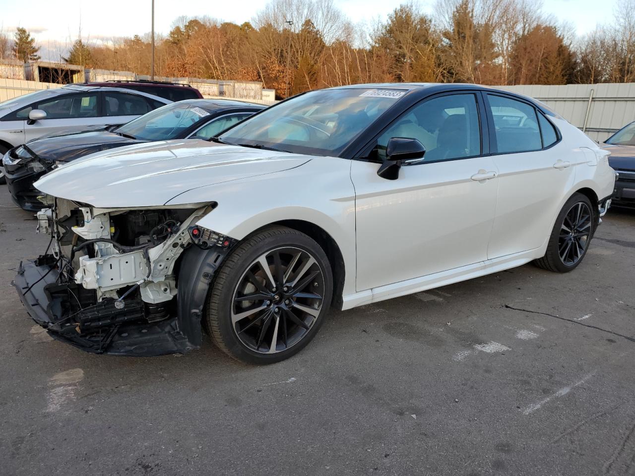 TOYOTA CAMRY 2018 4t1b61hk4ju145549