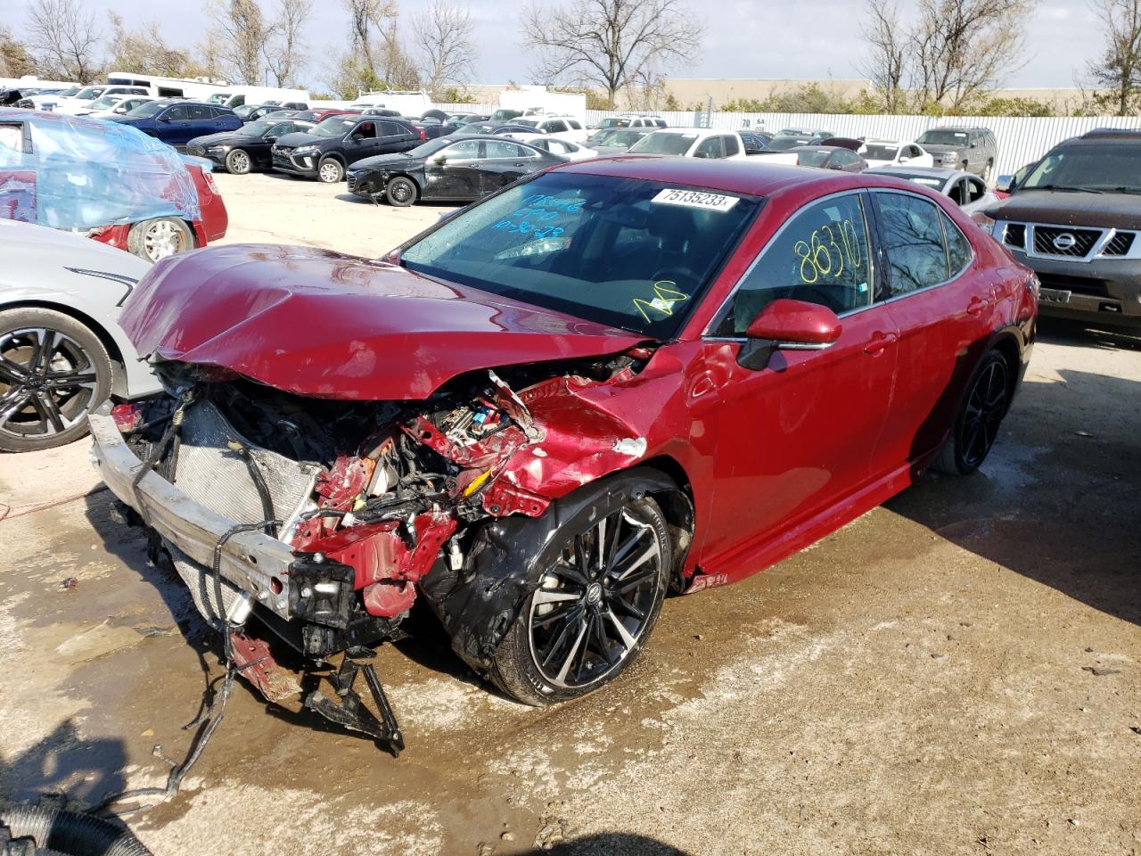 TOYOTA CAMRY 2018 4t1b61hk5ju638141