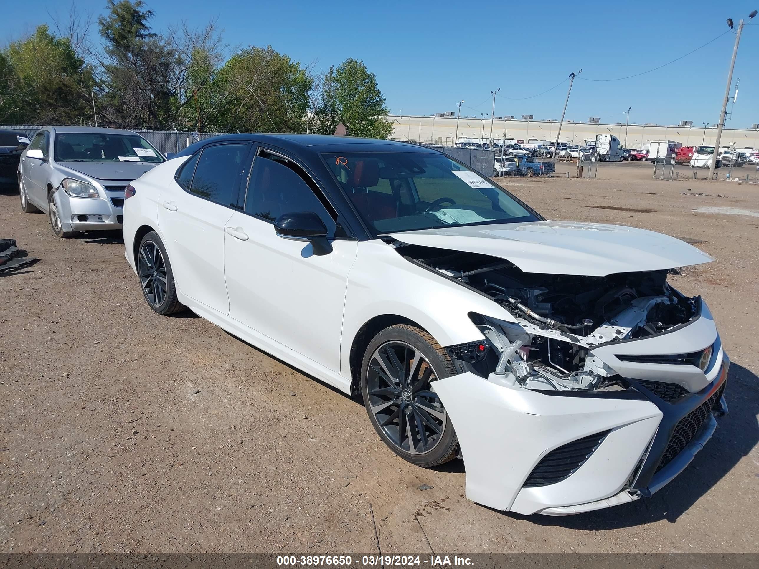 TOYOTA CAMRY 2019 4t1b61hk5ku238758